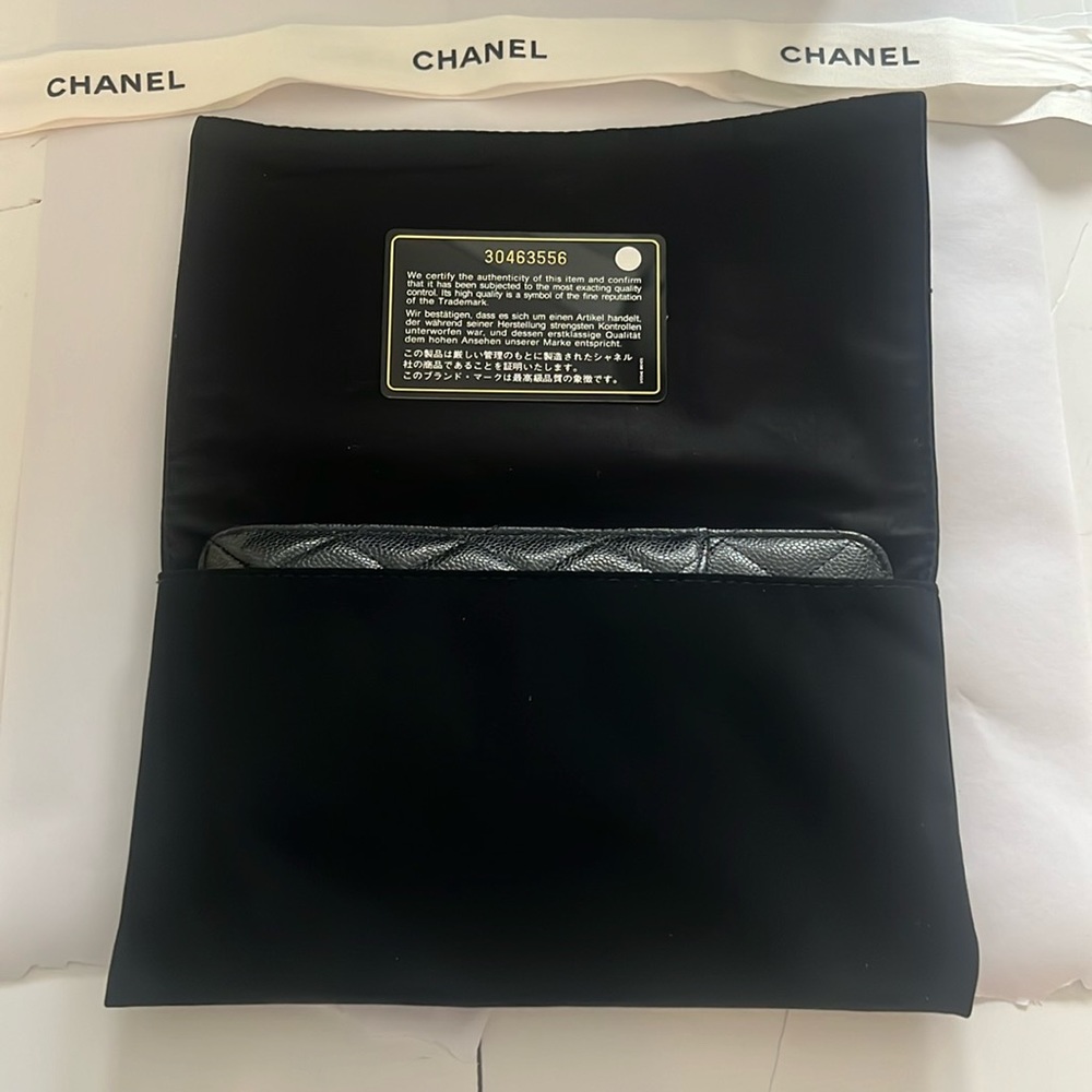 Chanel iPhone 13 Pro Max wallet. - Picture 8 of 9